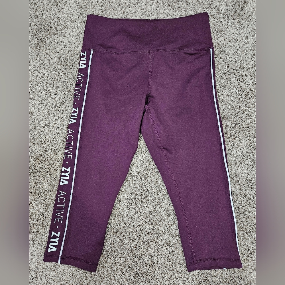 Zyia women's cropped leggings